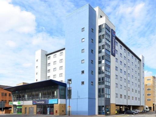 Travelodge Slough - Housity