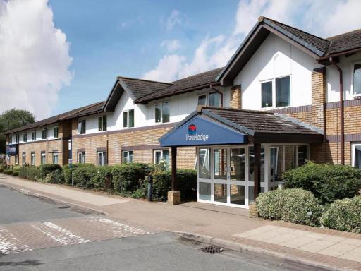 Travelodge Bicester Cherwell Valley M40 - Housity