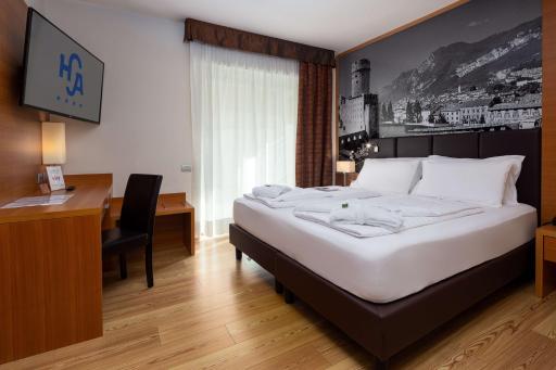 Best Western Hotel Adige - Housity