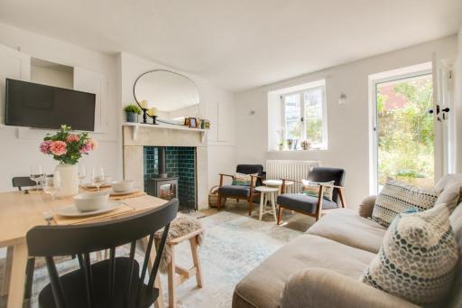 Farthing Cottage 2 South View - Housity