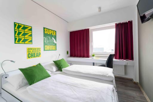 HB1 Budget Hotel - contactless check in - Housity