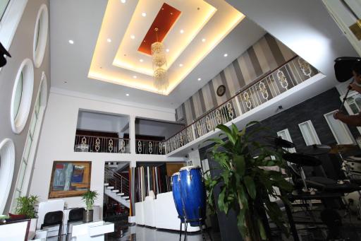 Ayaana Boutique Hotel - Housity
