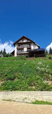 Біля лісу Апартименти з двома спальнями - Housity