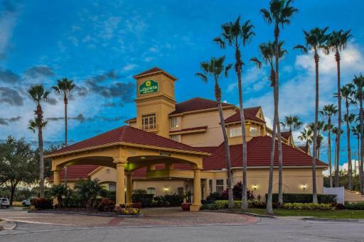 La Quinta by Wyndham Orlando Airport North - Housity