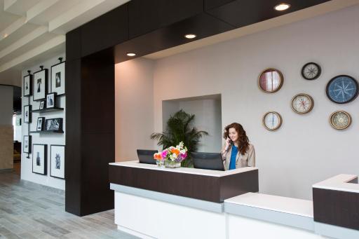 South Shore Harbour Resort and Conference Center - Housity