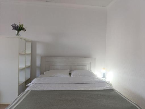 AURA on Manas avenue, 7 - Housity