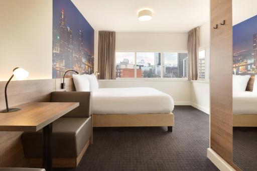 Rotterdam Teleport Hotel - Housity