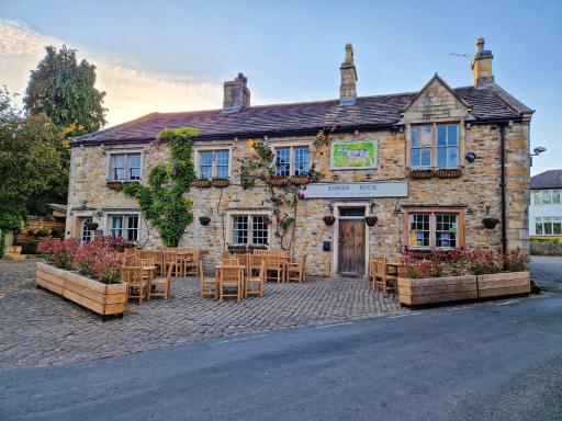 The Lower Buck Inn - Housity