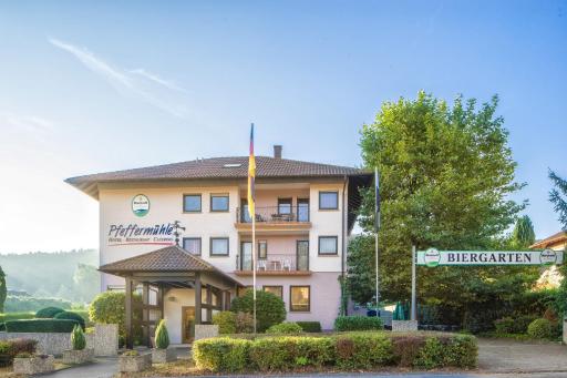 Hotel & Flammerie Pfeffermühle - Housity