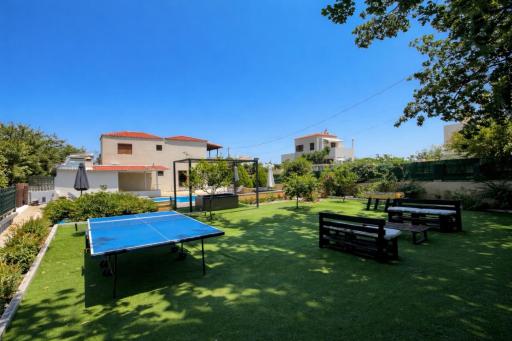Villa Alex with private pool and jacuzzi - Housity