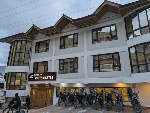 Hotel The White Castle Kargil - Housity