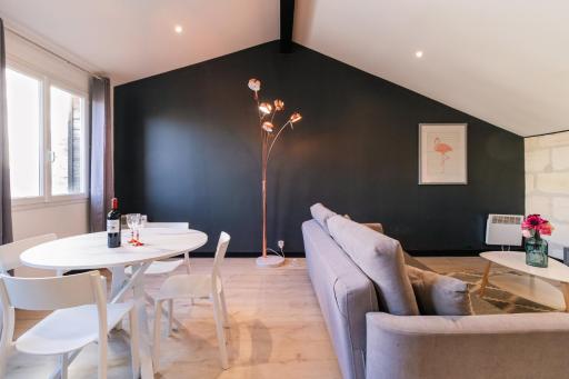 Notre Dame Apartment - Housity