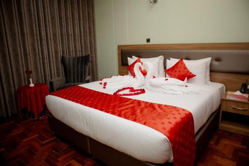 TJ's Boutique Hotel - Housity