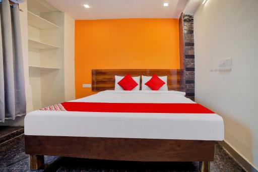 OYO Flagship 81336 Hotel Ragas - Housity