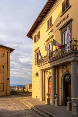 Hotel Miravalle - Housity