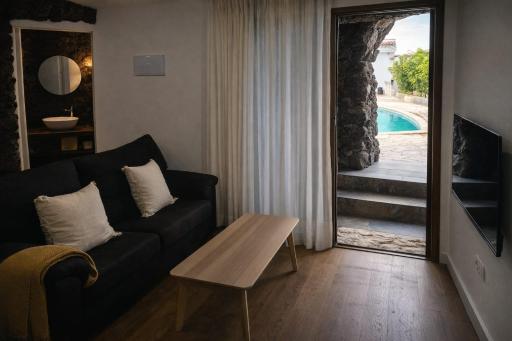 La Cueva de Villa Gardel - Housity