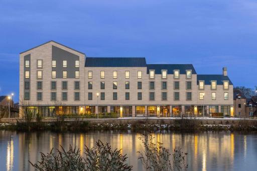 AC Hotel by Marriott Inverness - Housity