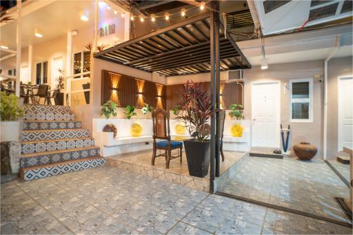 Prim Travellers Inn - Housity