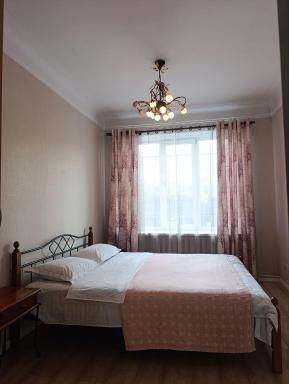 AURA on Erkindik boulevard - Housity