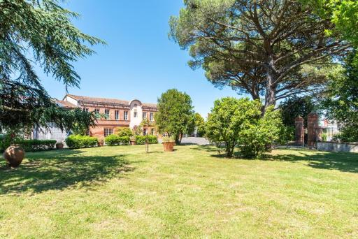 Best Western Plus Le Canard sur le Toit - Housity