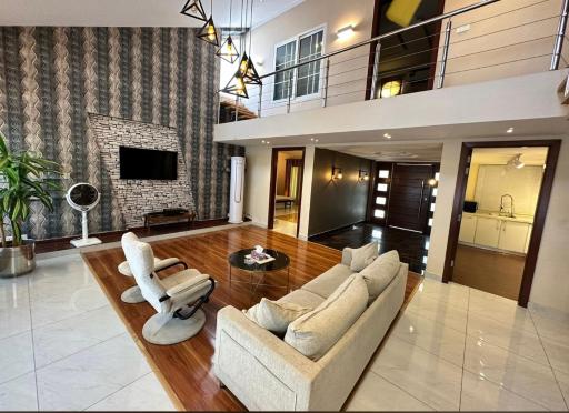 Alpine lodges - Housity