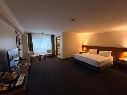 VALENT OTEL BUSINESS - Housity