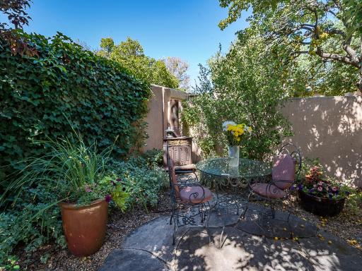 Casita Don Manuel, 1 Bedroom, Sleeps 2, Private Yard, Grill, Kiva Fireplace - Housity