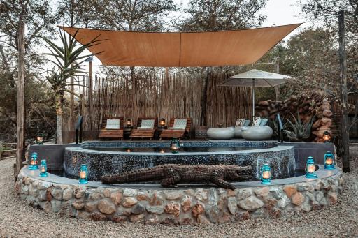 Grace of Africa, Couples 5 STAR Nature Lodge - Housity