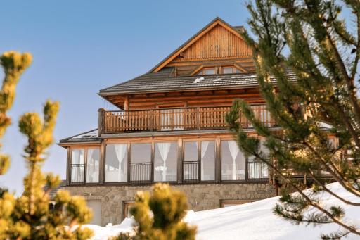 Dom Na Rozceściu - Housity