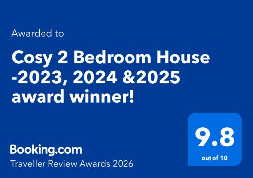 Cosy 2 Bedroom House -2022 & 2023 Award Winner! - Housity