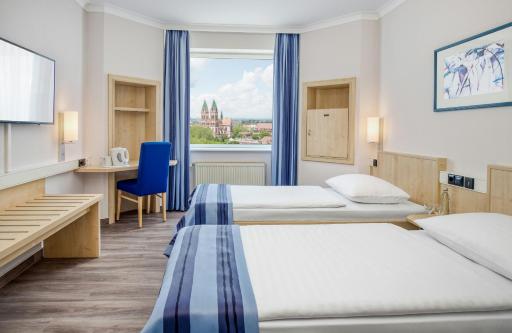 Hotel Freiburg City Center by Leonardo Hotels - Housity