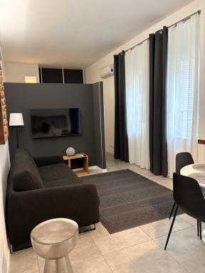 FASHION HOUSE ELVIRA 2 - Housity