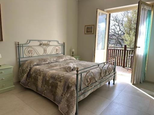 B&B Bee - Housity