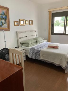 Hospedagem Three Little Birds - Housity