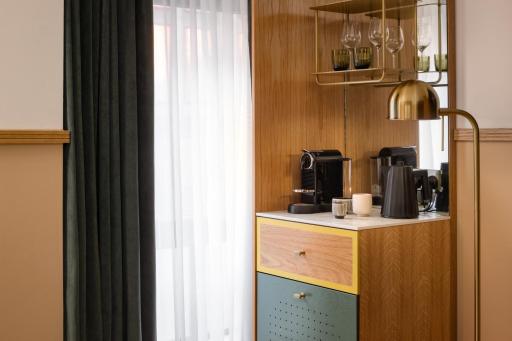 Carlton George Hotel - Housity