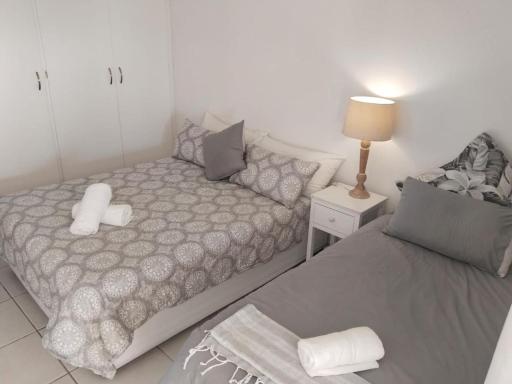 76 Eden Dunes Beachfront Apartment - Shelly Beach - Housity