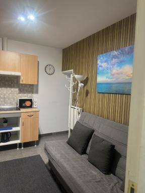 Petit Apartment - Housity