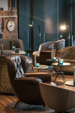 Motel One Hamburg-Altona - Housity