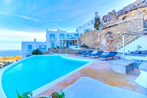 Mermaid Luxury Villas - Aquata Private pool - Housity
