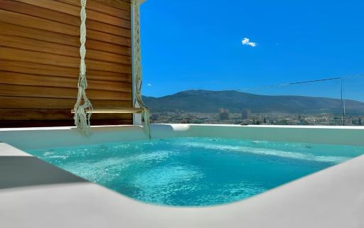 One 360 Skyline Athens Penthouses - Hizvo