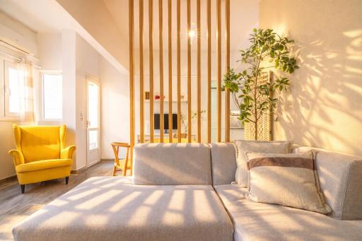 Evangeline City Center Apartment AC/WiFi - Housity