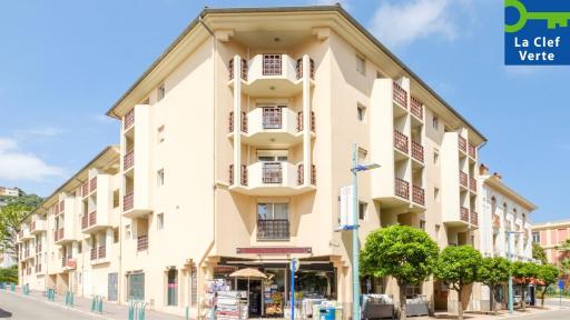 Résidence Pierre & Vacances Les Citronniers - Housity