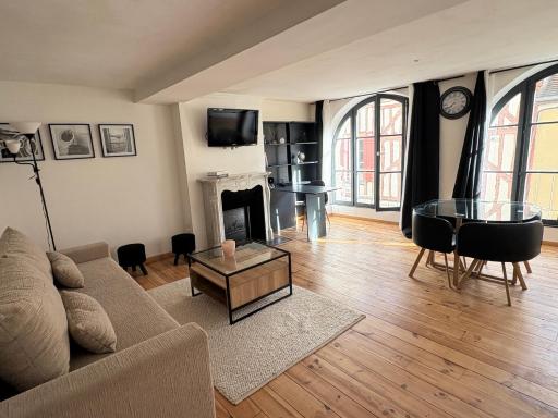 Magnifique T2 de charme, en plein cœur de ville ! - Housity