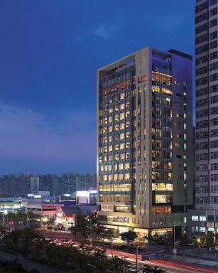 Ramada Plaza by Wyndham Gwangju - Housity