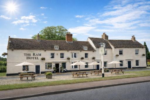 The Ram Inn - Housity