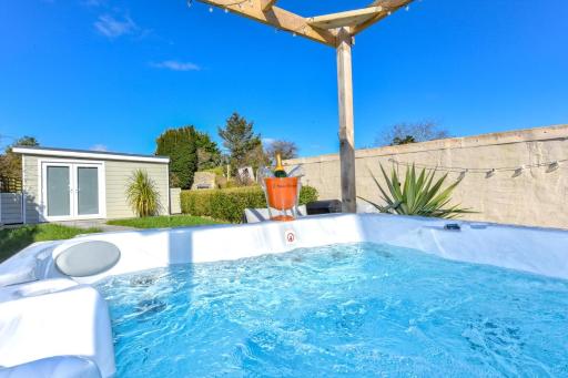 Bryn Tirion - Housity