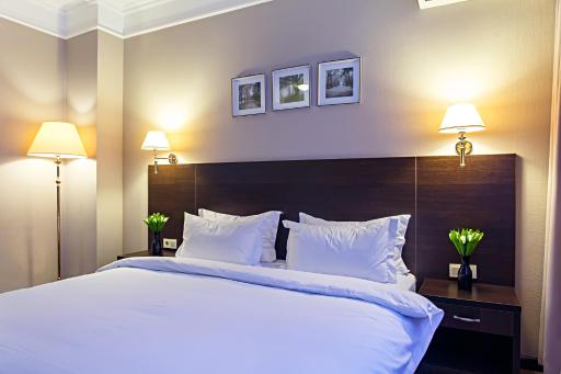 Red Village Hotel - Housity