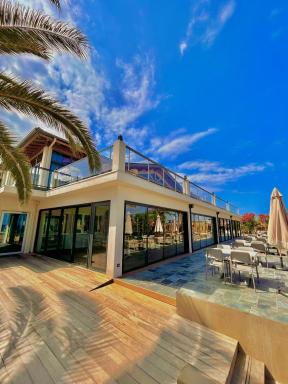 Hotel & Restaurant San Pellegrino - Housity