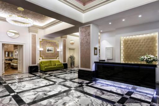 COSMOPOLITAN Hotel Prague - Housity