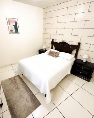 Hotel Condesa - Housity